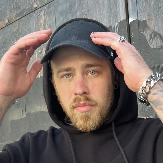 Ren from Los Angeles